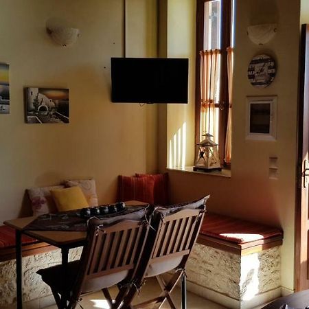 Mika'S House Villa Chalki Town Ngoại thất bức ảnh