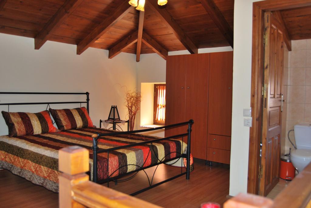 Mika'S House Villa Chalki Town Phòng bức ảnh