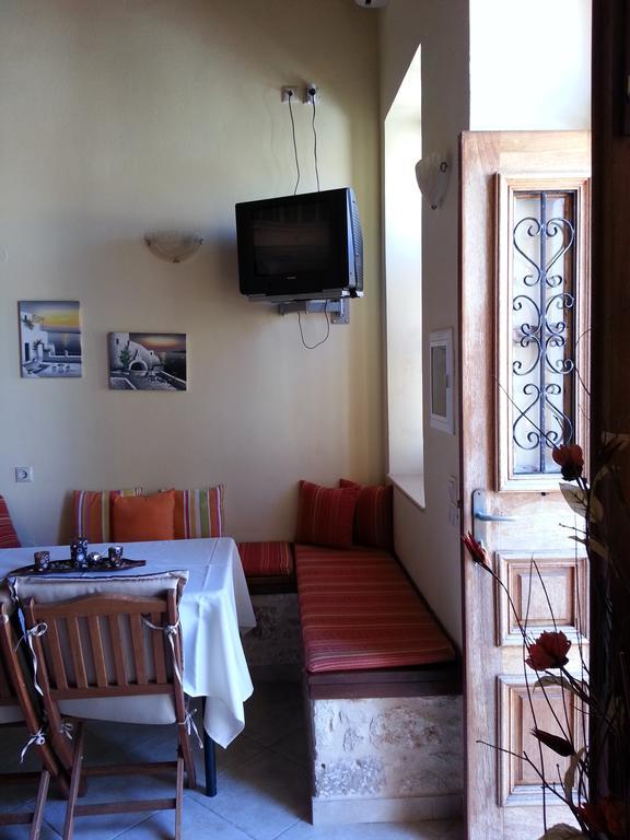 Mika'S House Villa Chalki Town Ngoại thất bức ảnh
