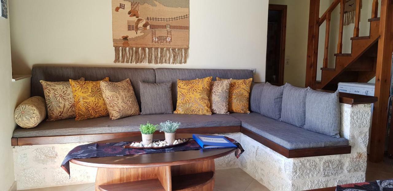 Mika'S House Villa Chalki Town Ngoại thất bức ảnh